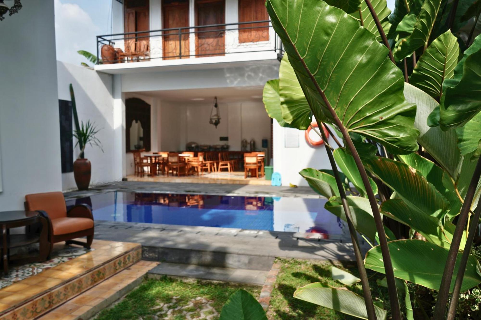 The Mangkoro Hotel By Sinergi Baturetno Exterior foto